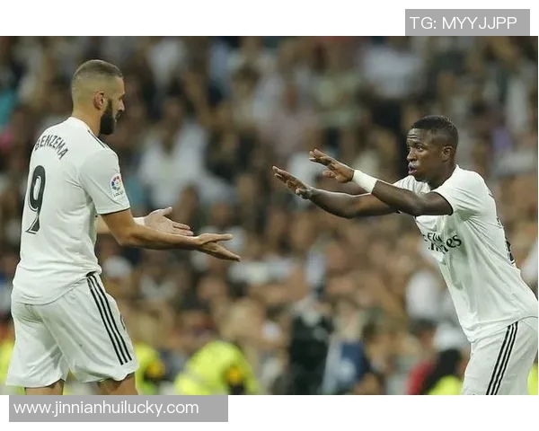 五大联赛中仅姆巴佩维尼修斯巴雷内切亚成功过人和造机会均超20次的传奇表现