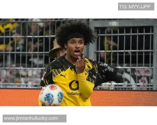 阿德耶米因非法持有武器被罚款45万欧元引发广泛关注